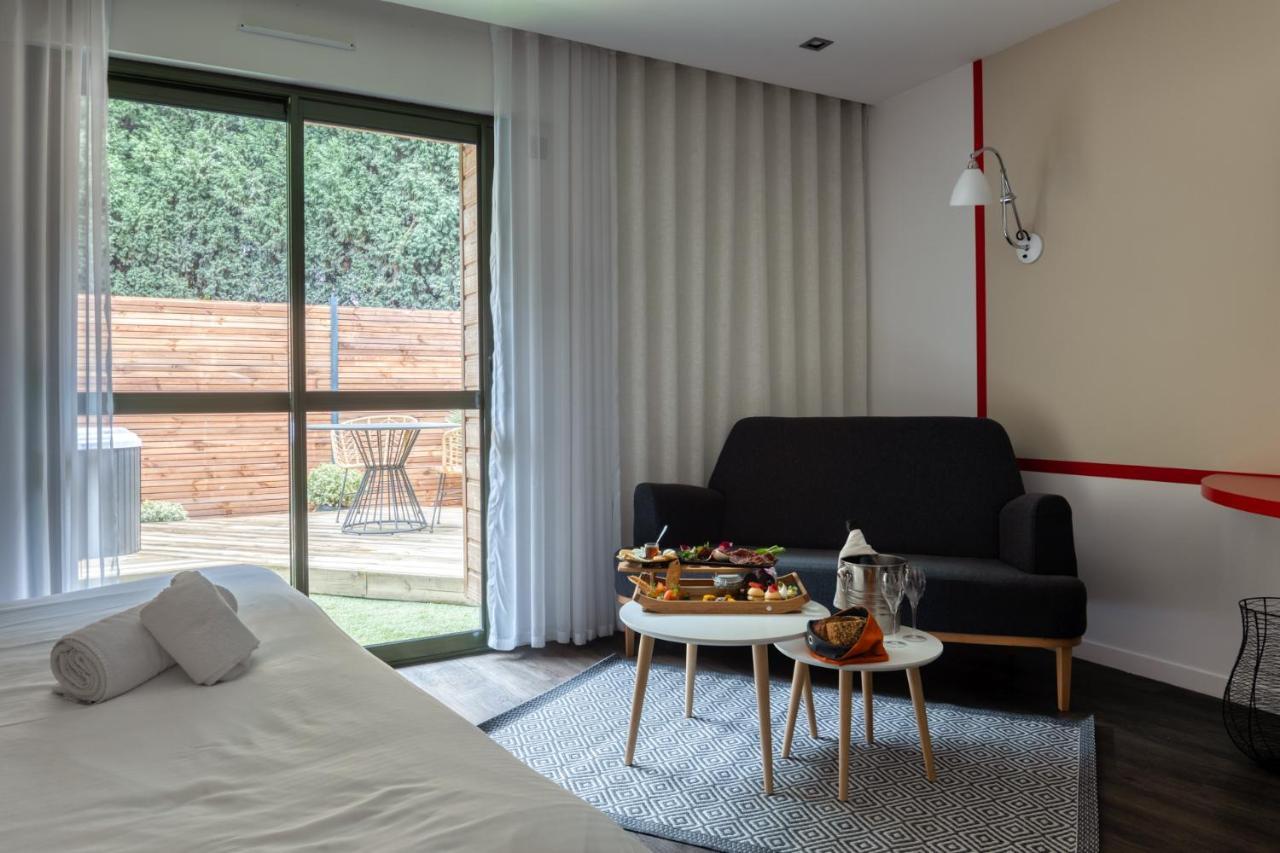 Logis Domaine Du Moulin Cavier Otel Avrillé Dış mekan fotoğraf