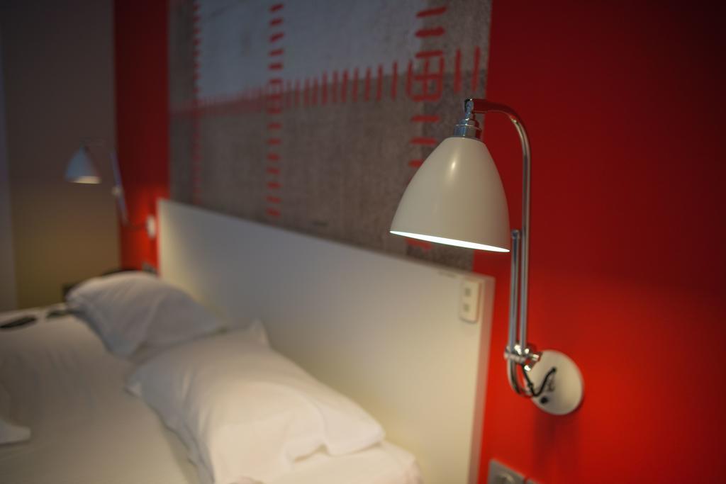 Logis Domaine Du Moulin Cavier Otel Avrillé Dış mekan fotoğraf